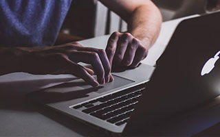 配资杠杆之家:股票杠杆5倍-南向资金年度净买入额超1万亿港元 刷新历史纪录